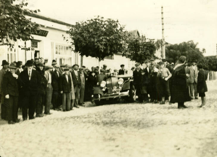 Kowel, Hotel Ritz, In foreground, Packard car arouses the curiosity of the town. September 29, 1934
